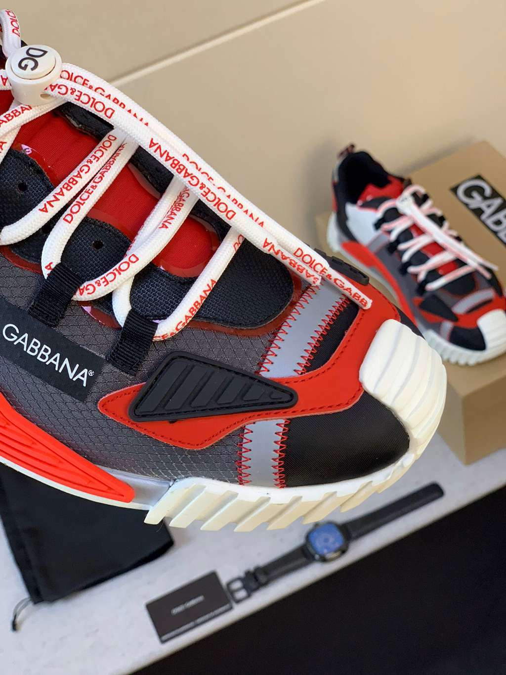 D*G sneaker